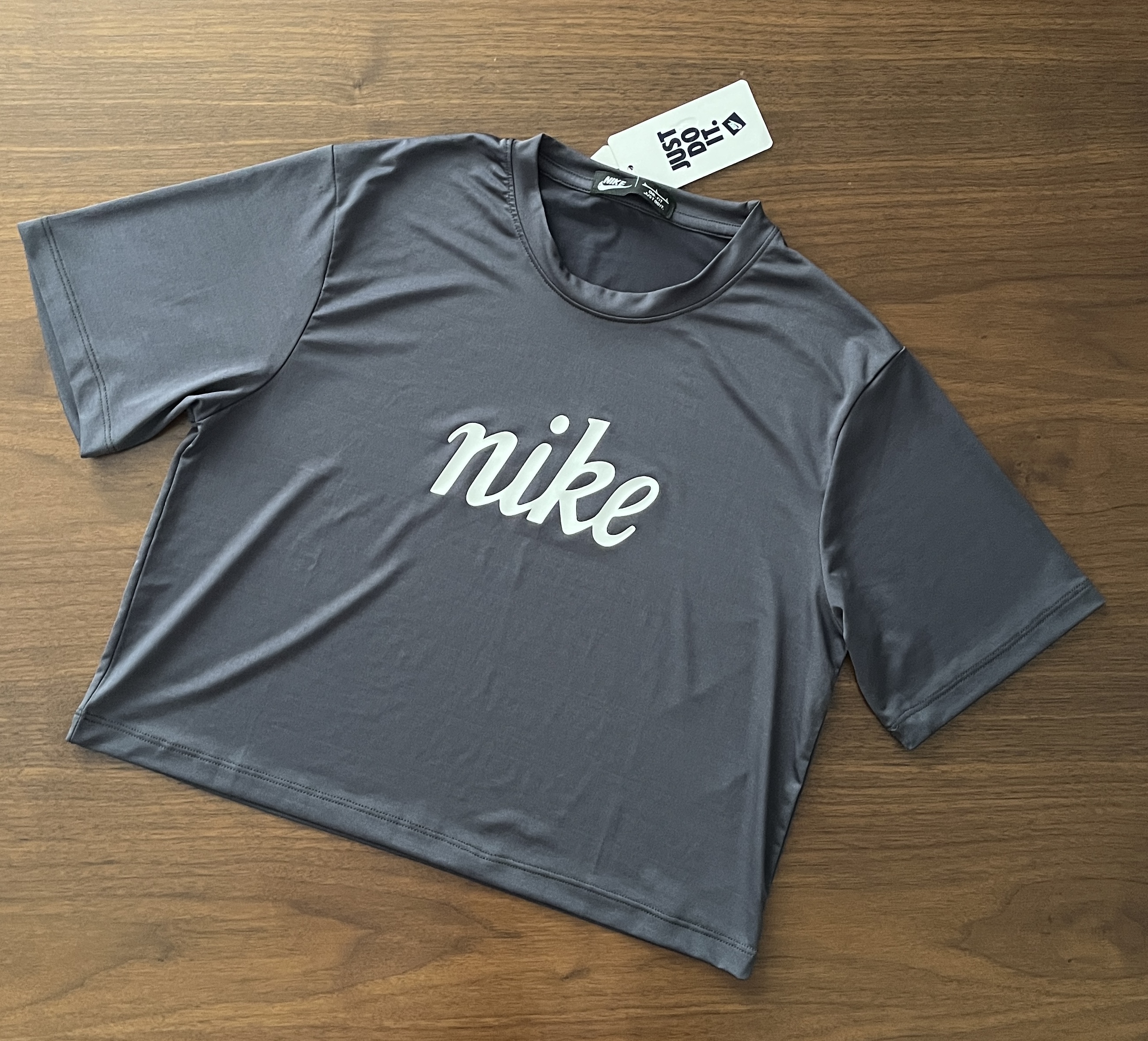 کراپ Nike